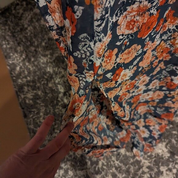 New Look Long Sleeve Floral Maxi Dress w/ Front Slits | Size 1X - Picture 3 of 7